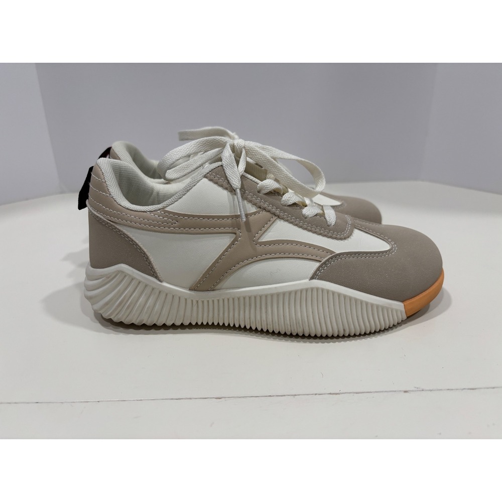 De Florance Womens 7.5 Sneakers Beige White Orange Low Top Ribbed Sole Shoes